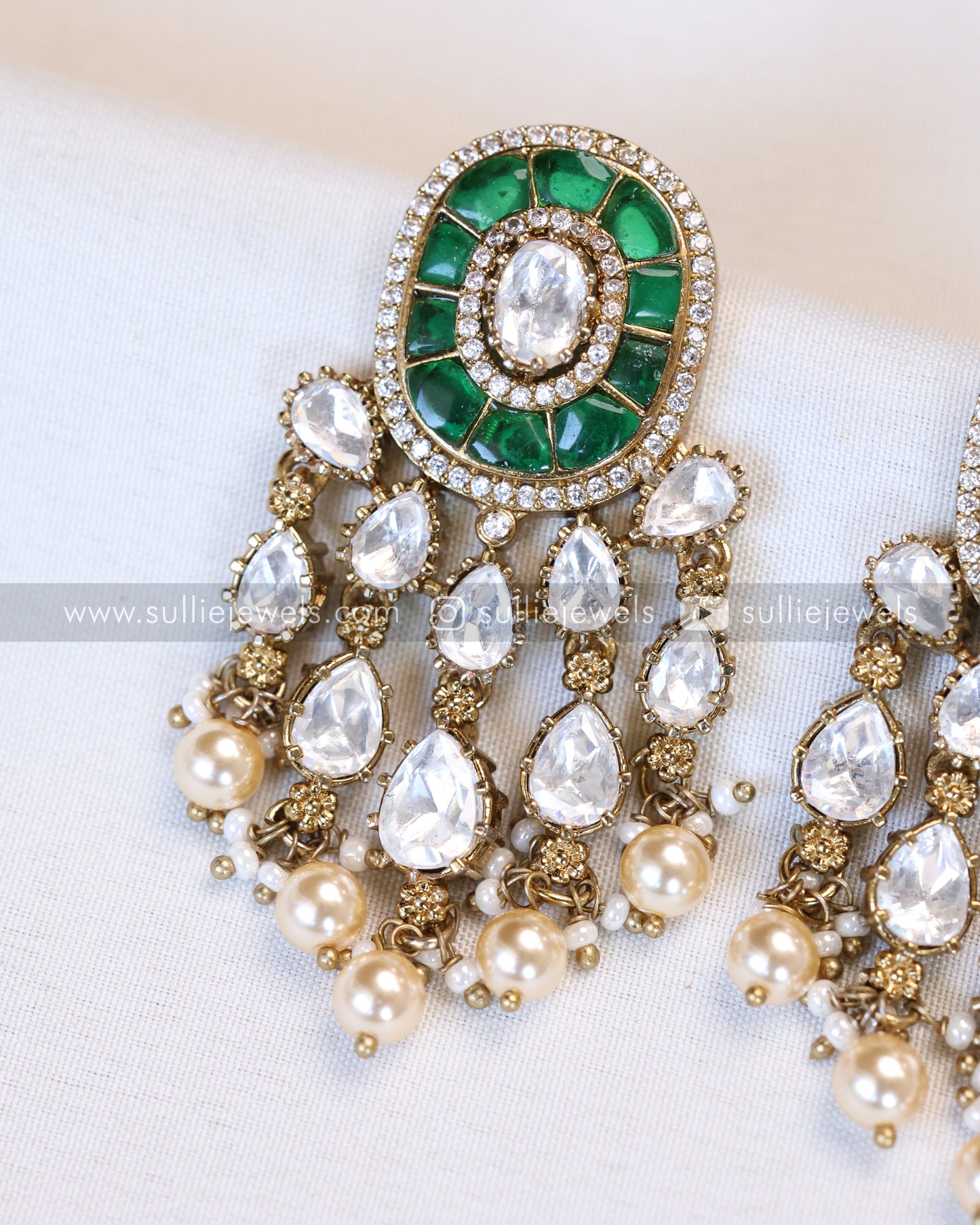 Victorian Premium Polki Earring - Emerald