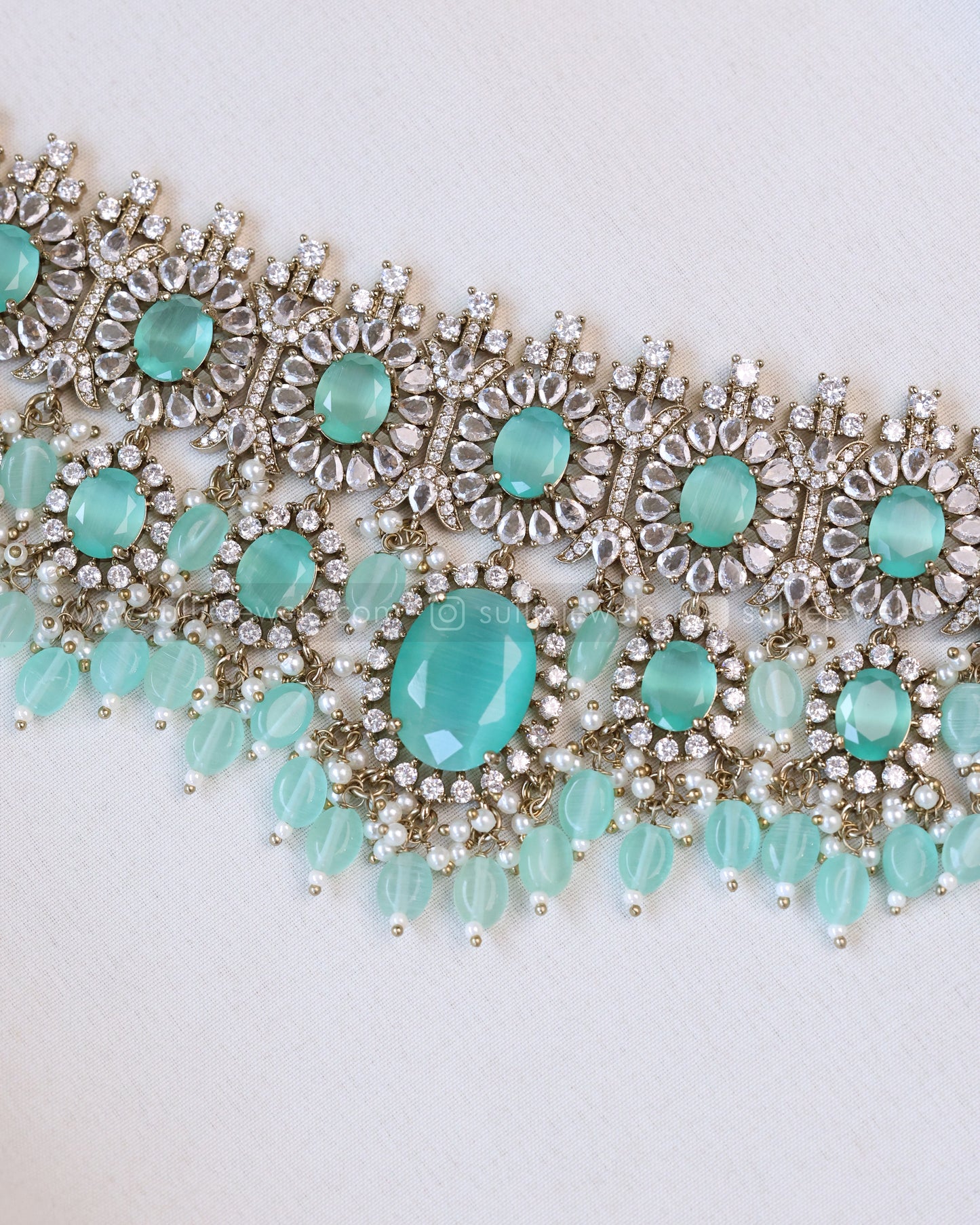 2103 - Premium Pastel Green Heavy Choker with Earrings