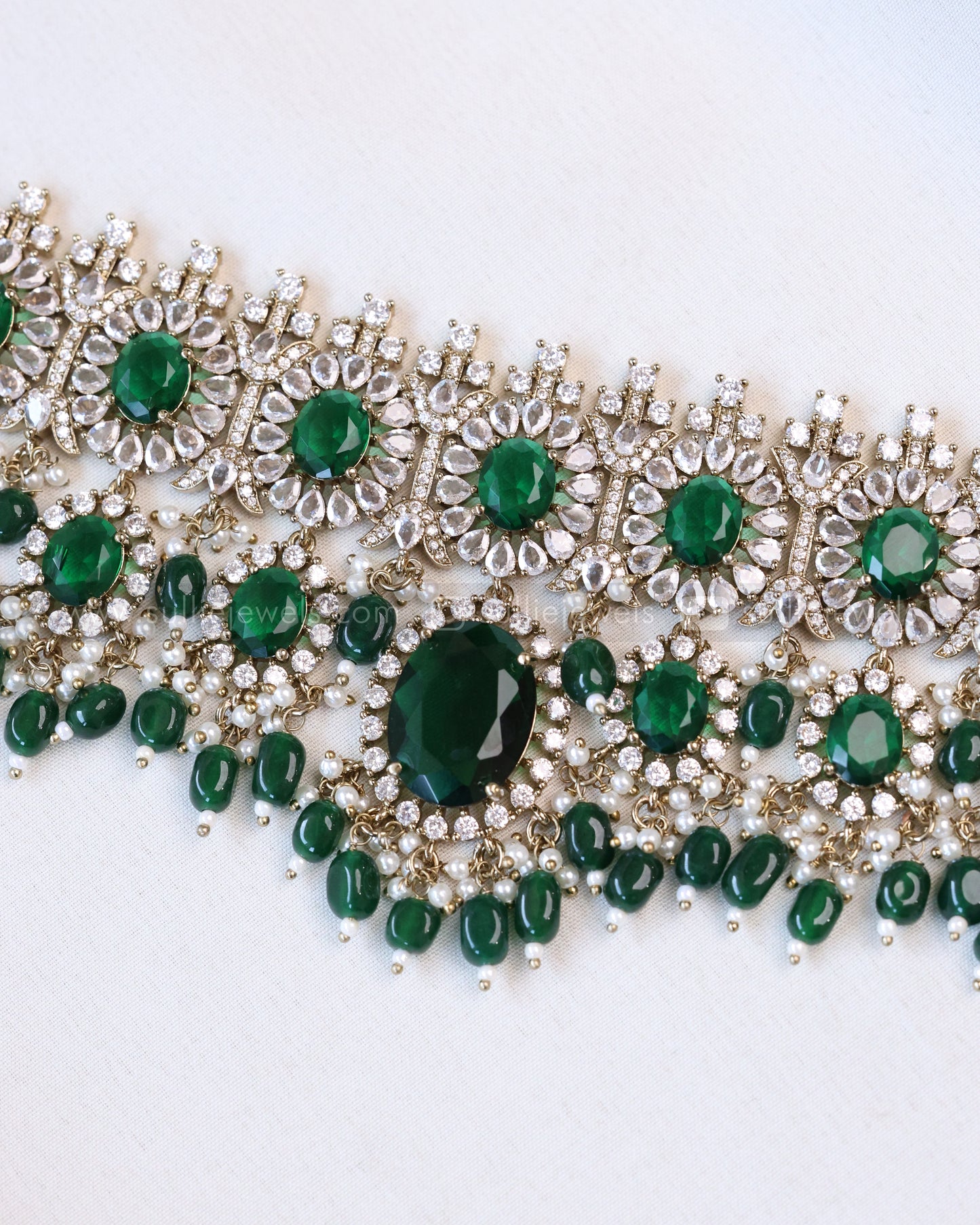 2104 - Premium Dark Green Heavy Choker with Earrings