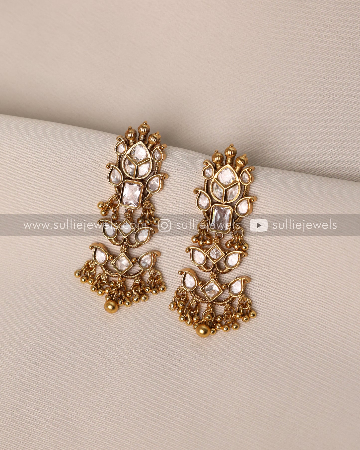 Premium White Stone Heavy Choker with Earring