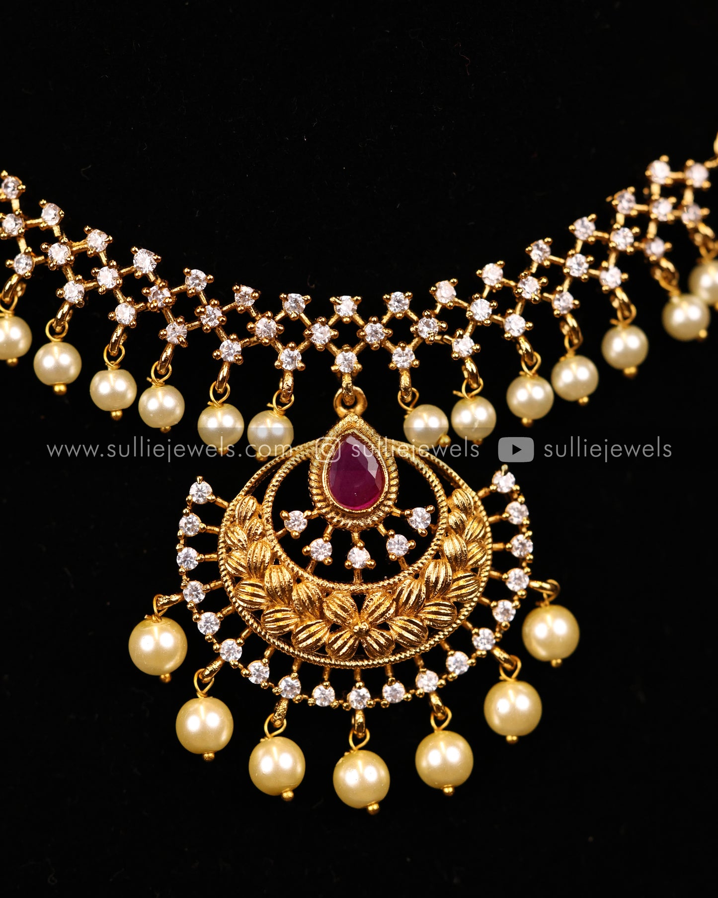 AD Pendant Choker / Necklace Set