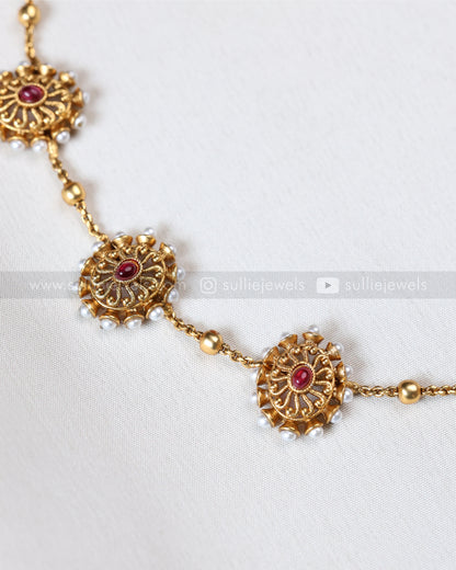 3860 - Sullie Basic - Red Minimal Gold Chakra Necklace with Stud