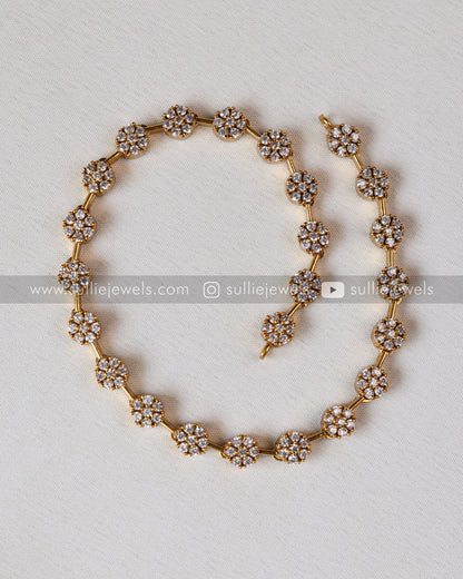 Minimal Flower AD Necklace Set