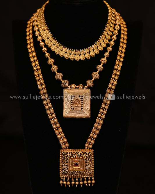 Bridal Combo - Coin Necklace, Reversible Pendant, Square Haram & 2 Jasmine Scrunchies