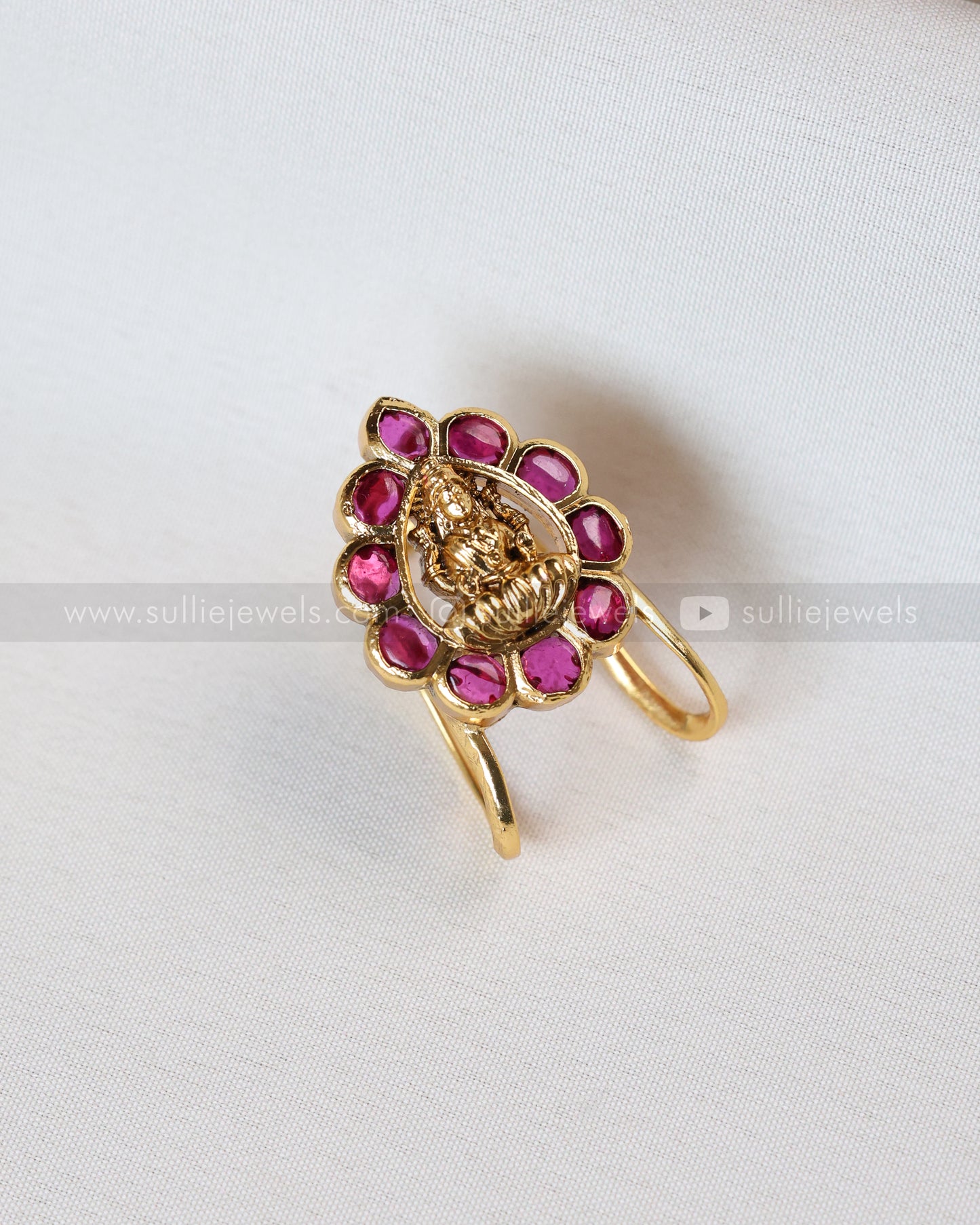 R31 - Lakshmi Premium Vanki Adjustable Ring