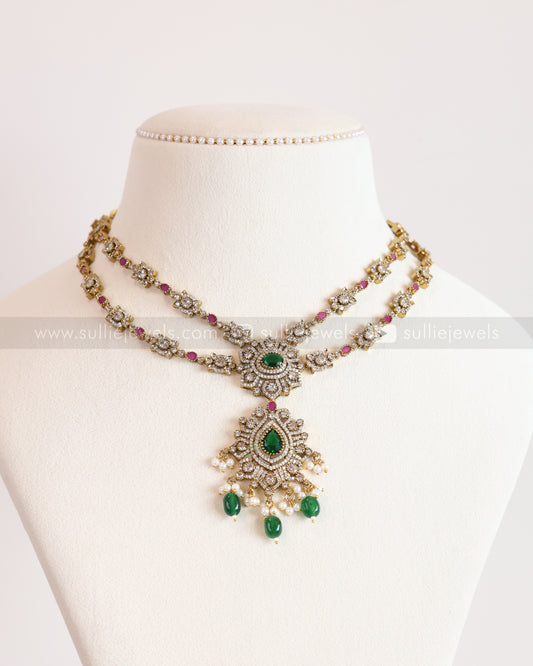 3657 - Floral Two Layered Victorian Necklace with Studs - Green