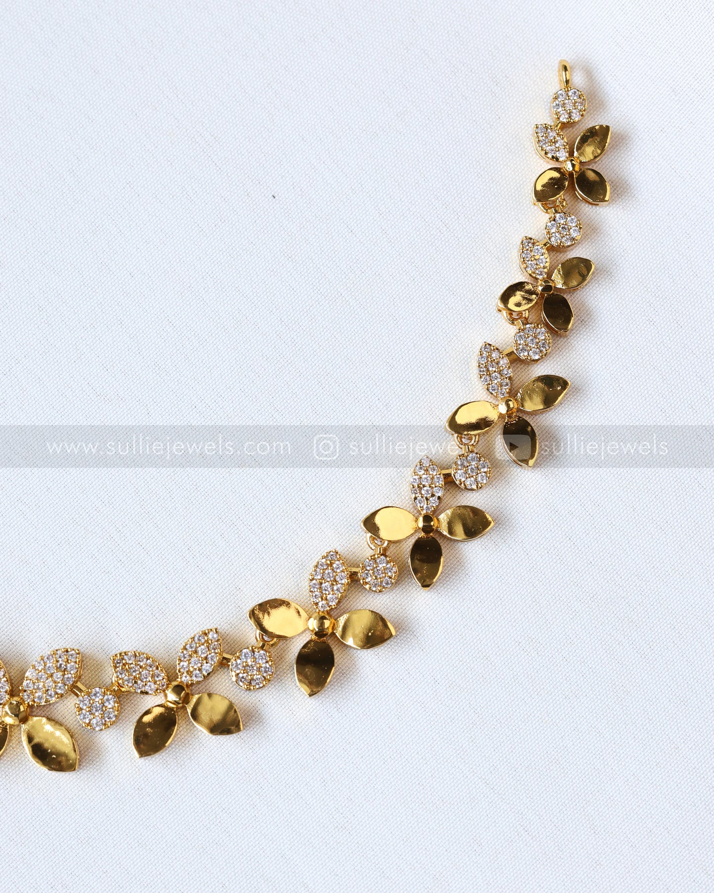 3703 - Diamond Gold Flower Necklace with Earrings