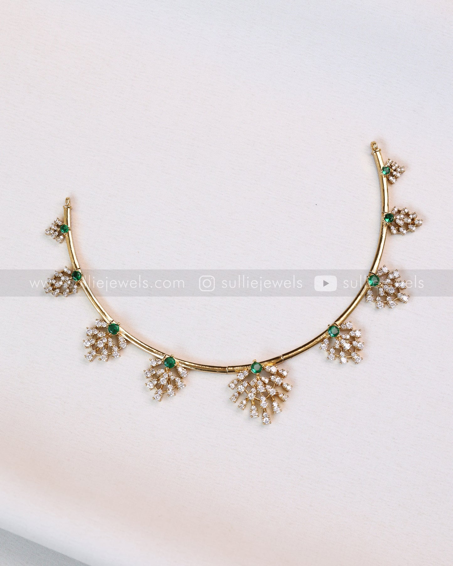 AD Leaf Colour Stone Hasli with Stud
