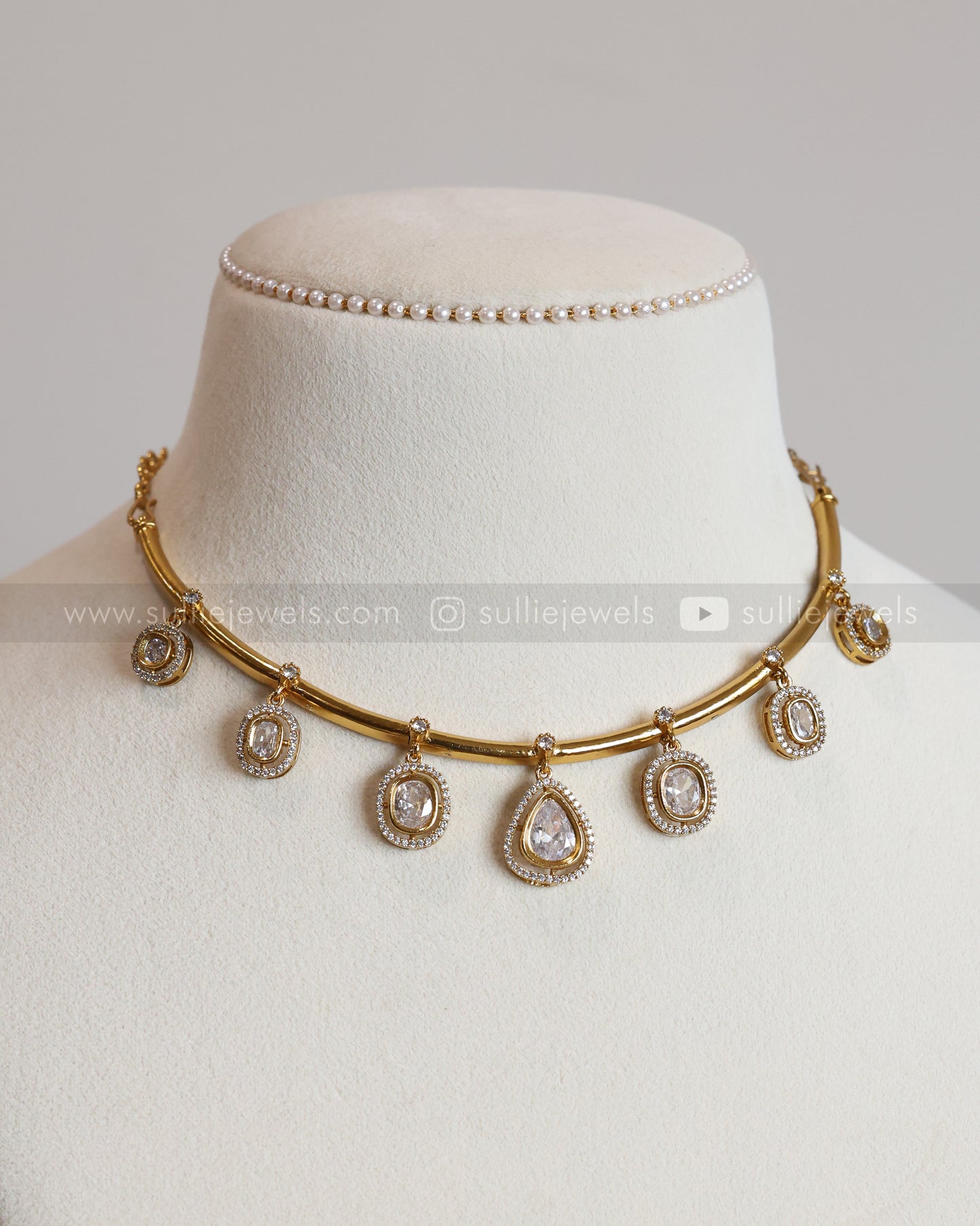 Victorian White Drop Hasli with Stud