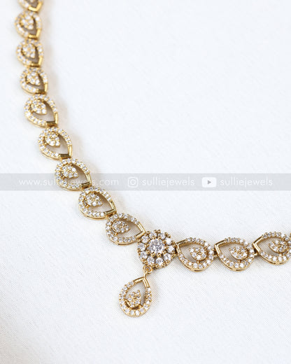3892 - Diamond Minimal Raindrop Necklace with Stud