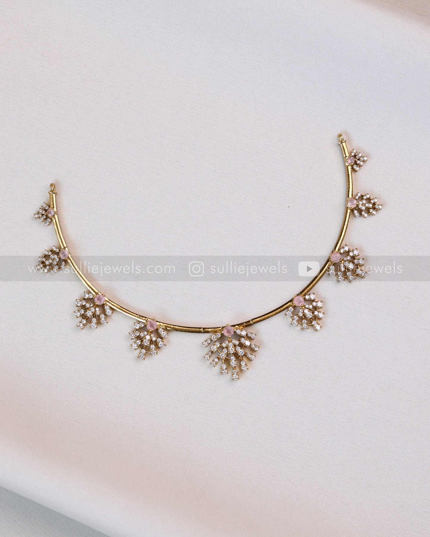 AD Leaf Colour Stone Hasli with Stud