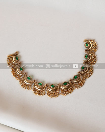 Sullie Basic - Ardha Chandra Gold Beads Green Necklace with Stud
