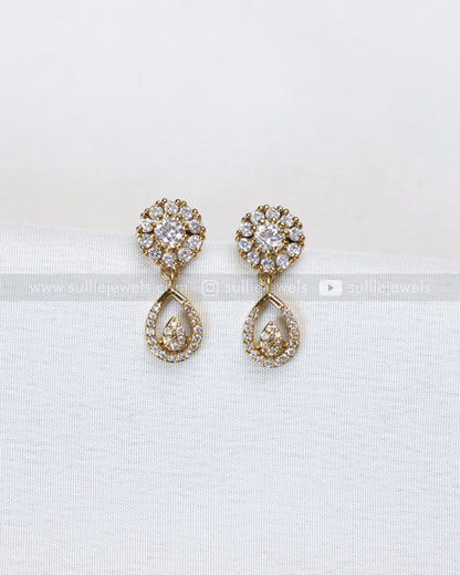 3892 - Diamond Minimal Raindrop Necklace with Stud