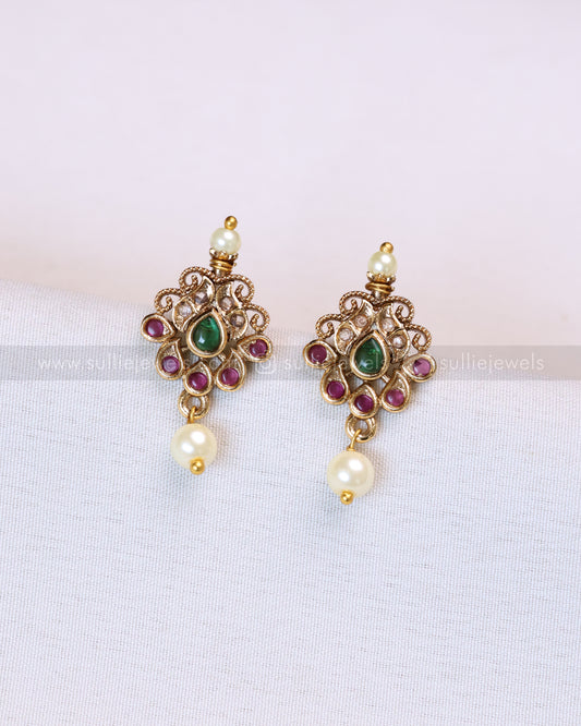 Designer Pearl Stone Stud