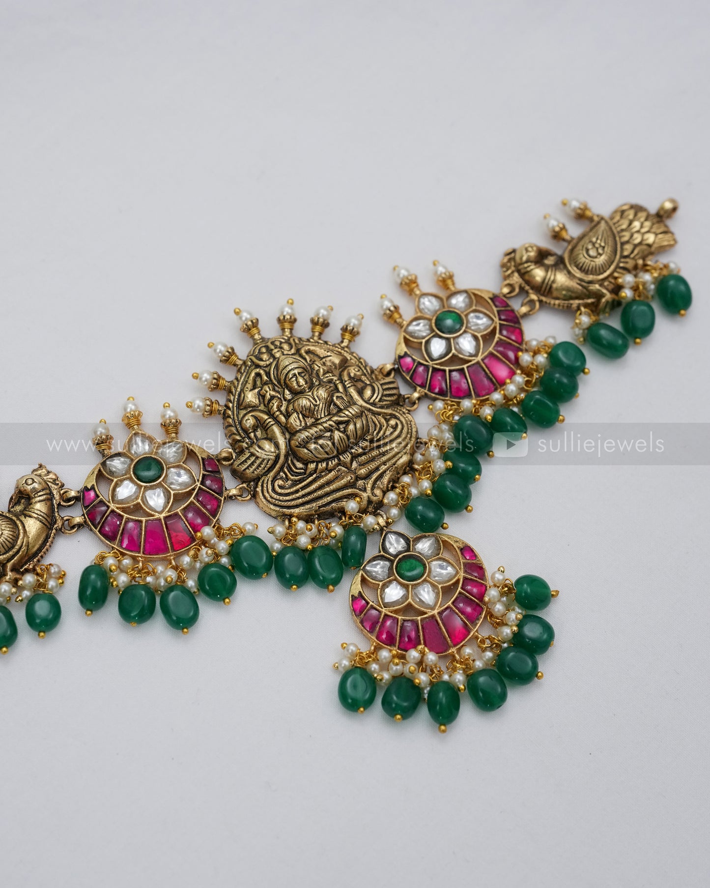 Jadau Kemp Premium Choker with Green Beads