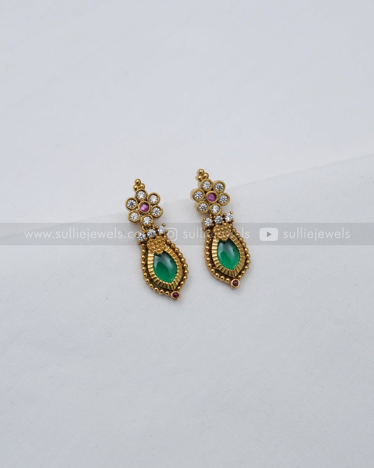 3590 - AD Stone Palakka Necklace with Earrings