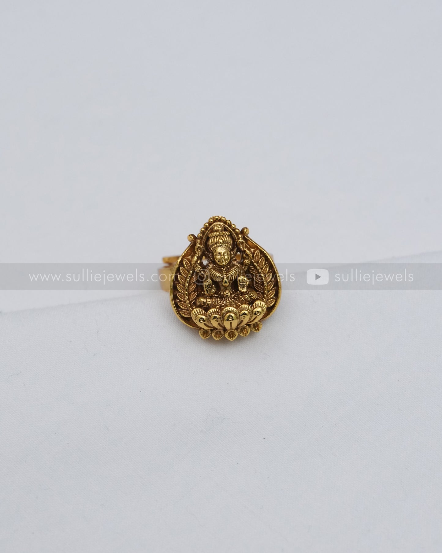 Lakshmi Leaf Design Adjustable Ring