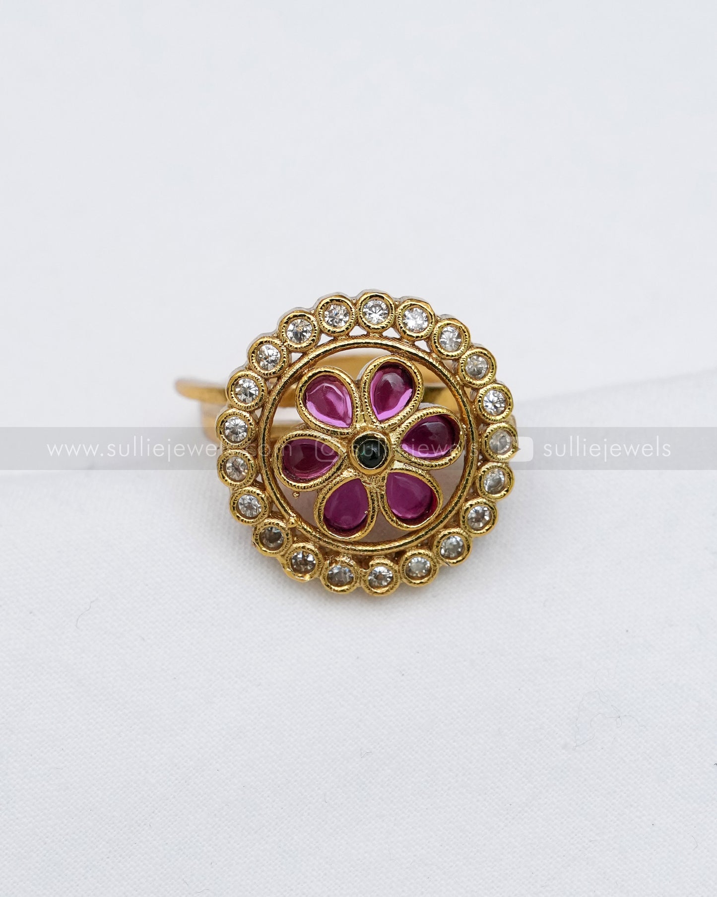 R25 - Kemp Flower Premium Adjustable Ring