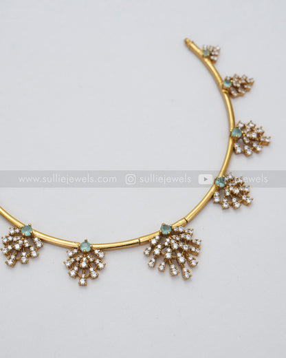 AD Leaf Colour Stone Hasli with Stud