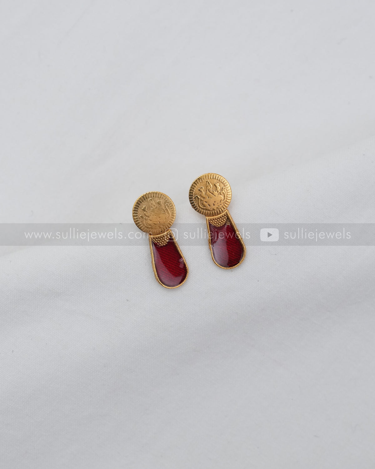 Sullie Basic - Palakka Ruby Coin Choker with Stud