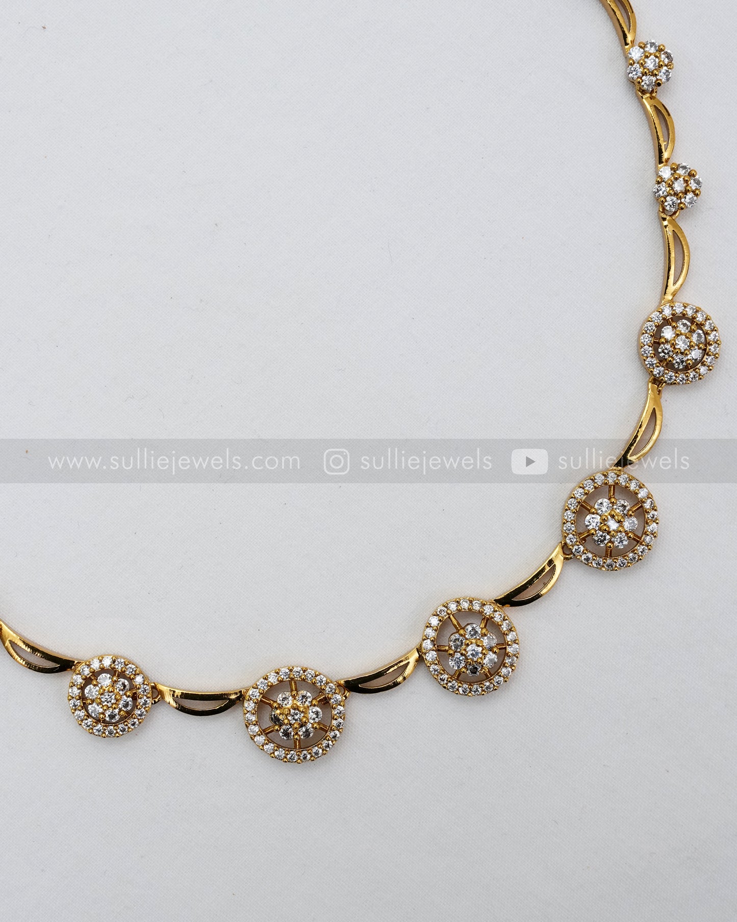 3622 - Minimal Flower AD White Necklace with Earring