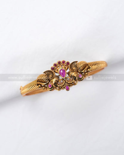 9011 - Minimal Ruby Kemp Elephant Openable Cuff Bangle