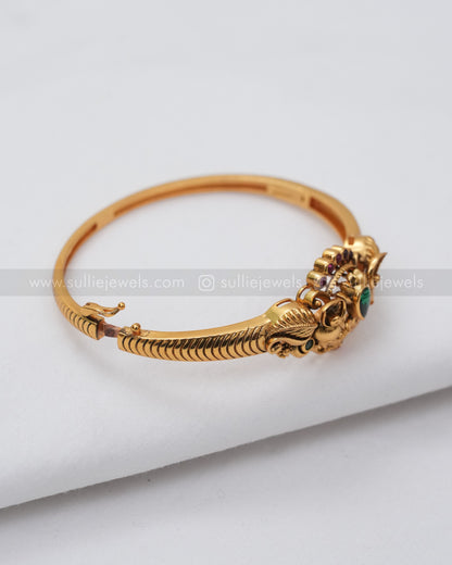 Minimal Kemp Elephant Openable Cuff Bangle