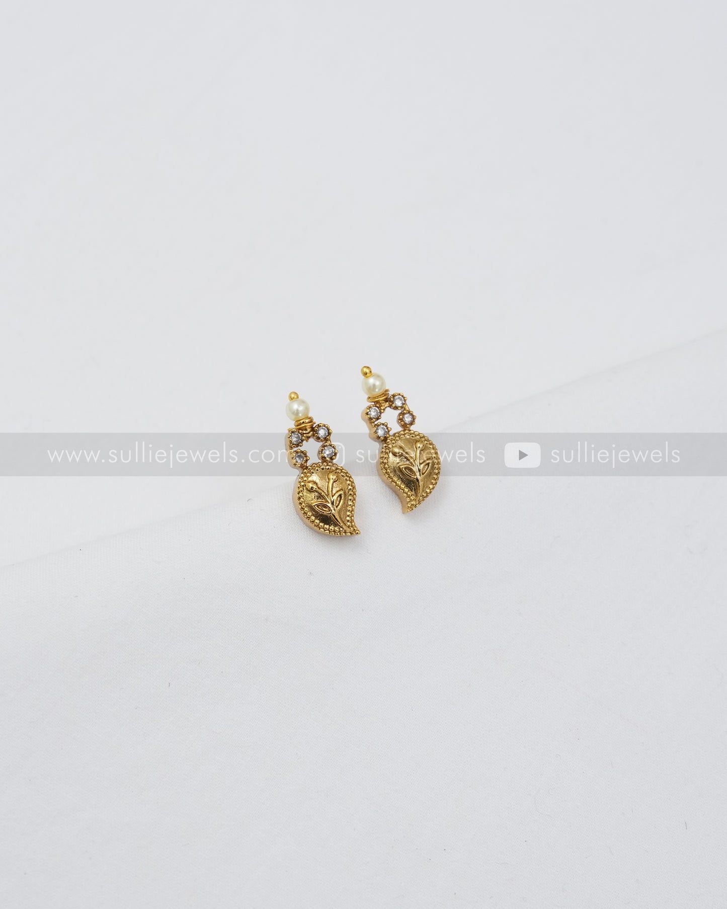 7120 - Multicolour Pearl Gold Mango Haram with Studs