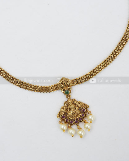 3586 - Traditional Gold Lakshmi Attigai with Earring