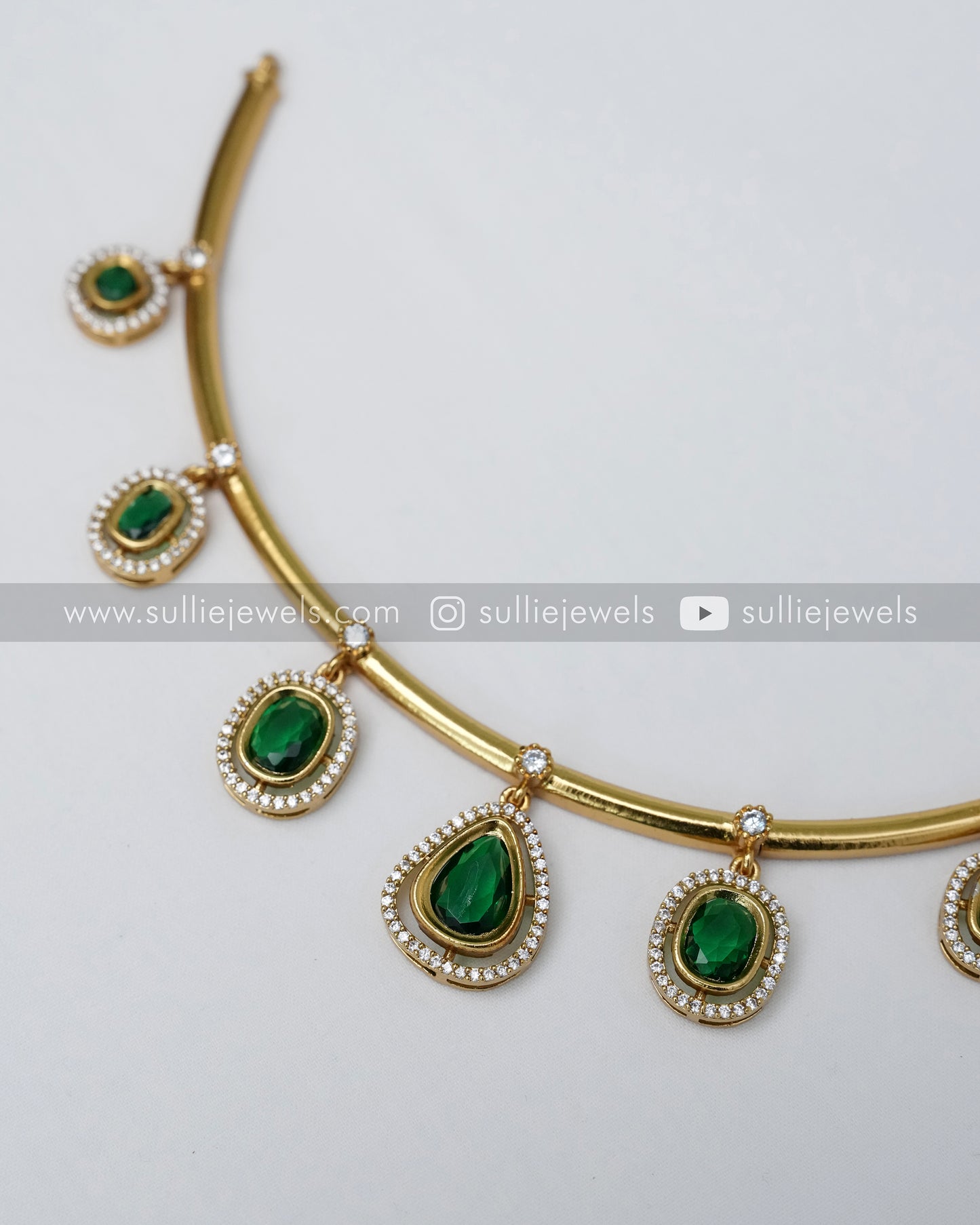 Victorian Green Drop Hasli with Stud