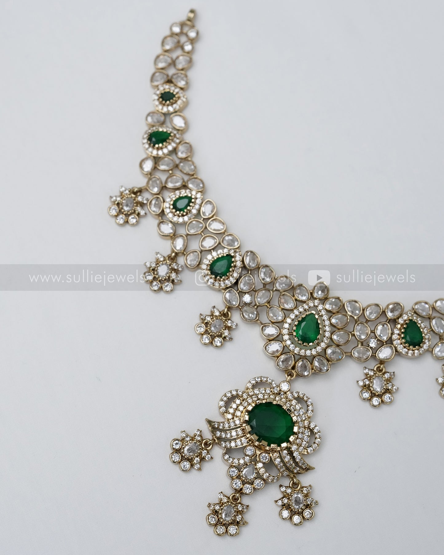 Victorian Emerlad Necklace with Earring