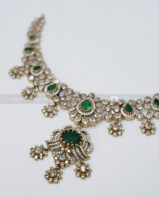 Victorian Emerlad Necklace with Earring