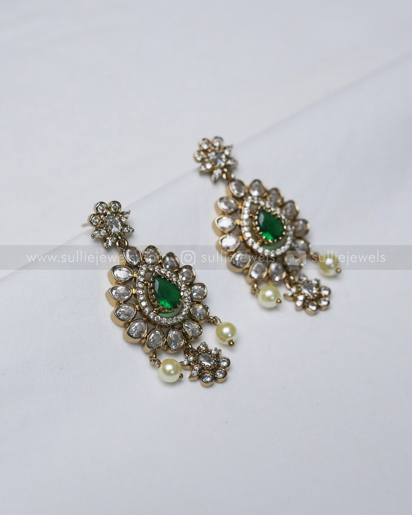 Victorian Emerlad Necklace with Earring