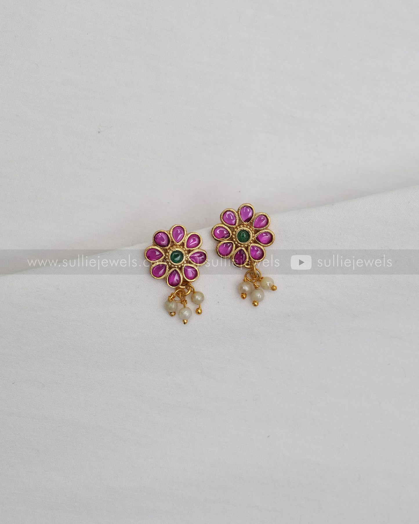 Floral Kemp Pearl Drop Bugadi / Earcuff