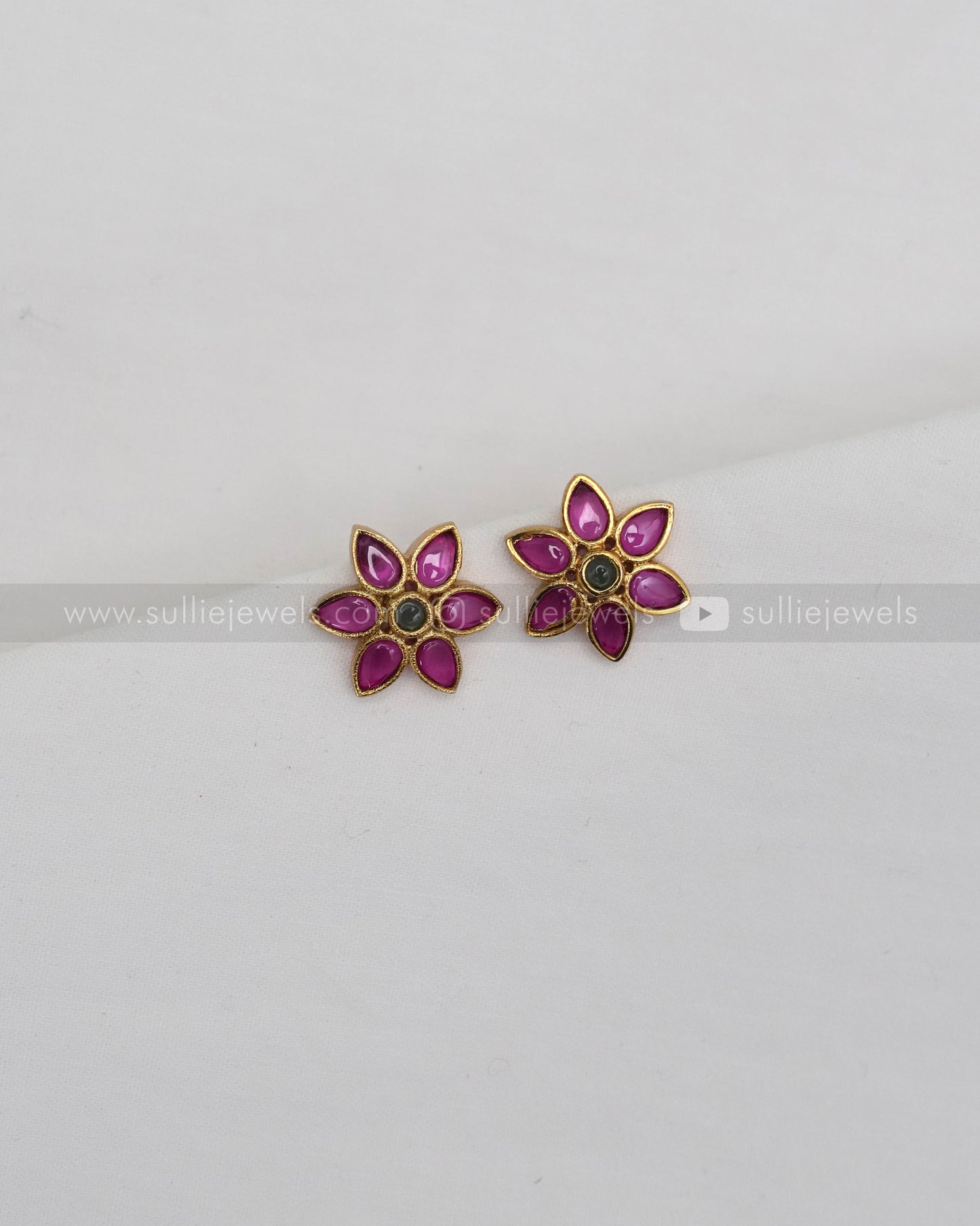 Floral Kemp Bugadi / Earcuff