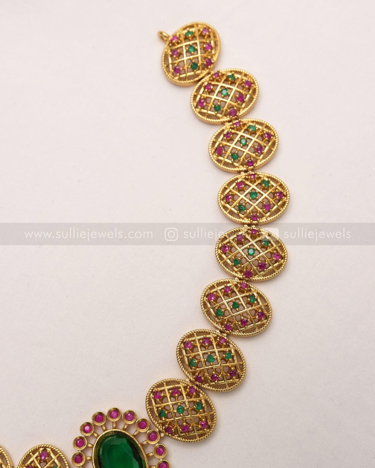 Oval AD Emerald Center Stone Necklace with Stud