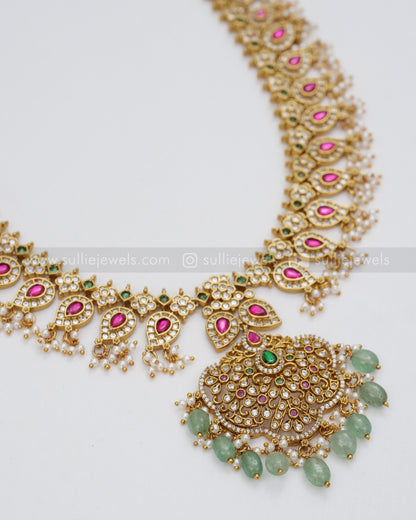 7135 - No Idol - Kemp Guttapusalu Long Chain with Earring - Mint Beads