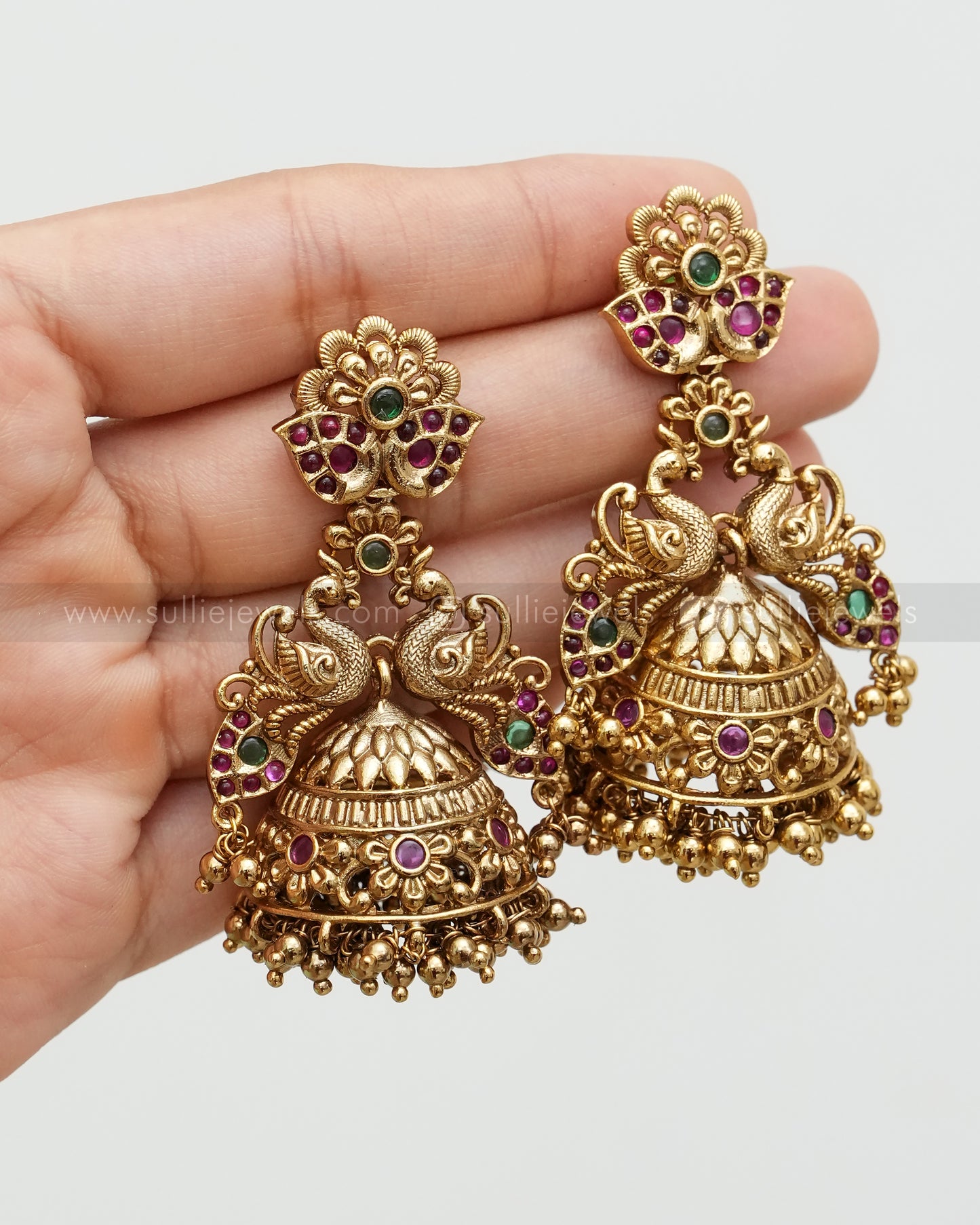 3625 - Gold Cluster Premium Lakshmi Necklace with Jhumka