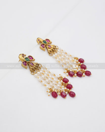 Peacock Kemp with Hanging Pearls Earring - Red