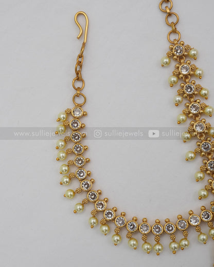 White Floral Kemp Damini Tikka