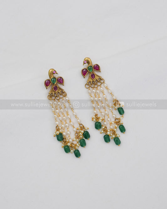 Peacock Kemp with Hanging Pearls Earring - Green