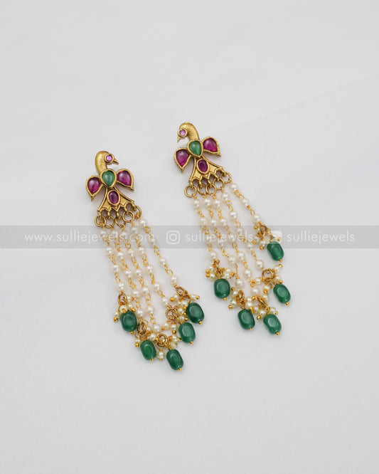 Peacock Kemp with Hanging Pearls Earring - Green