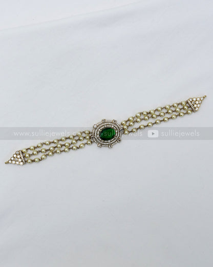 2096 - Green Stone Victorian Pearl Choker with Studs