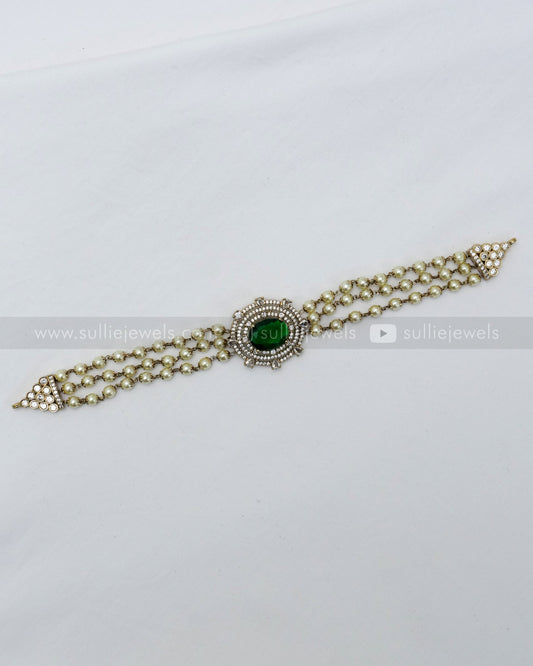 2096 - Green Stone Victorian Pearl Choker with Studs