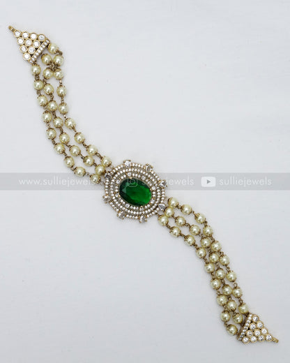 2096 - Green Stone Victorian Pearl Choker with Studs